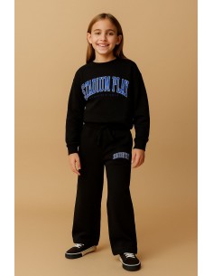 NAME IT NKFLIONA CHÁNDAL...